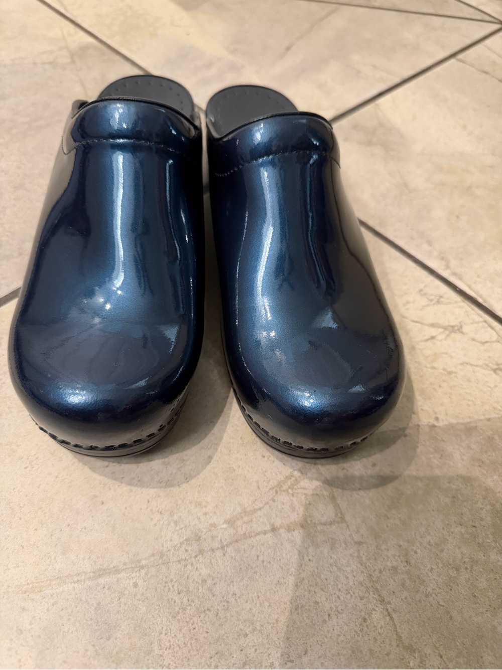 Dansko Women's Shiny Navy Patent Clogs